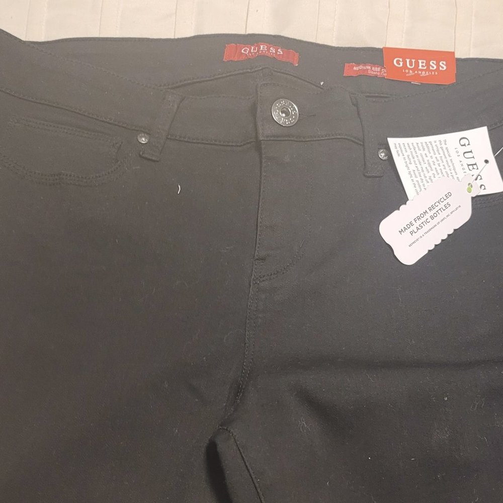 Brand new Guess Jean's 32/32